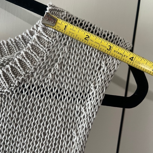 Banana Republic. XL Linen Sweater Tank - Picture 14 of 15
